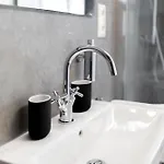 Seminarhaus Heim Retreat, Fachwerkhaus Von 1451, Yoga, Naturgarten Fuer 10 Personen Апартаменты