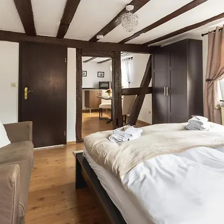 Seminarhaus Heim Retreat, Fachwerkhaus Von 1451, Yoga, Naturgarten Fuer 10 Personen エレンツ・ポルタースドルフ