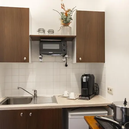 Apartment Zur Alten Weinkelter: Historic Timbered House With Bike Storage Ellenz-Poltersdorf