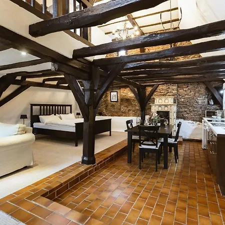 Seminarhaus Heim Retreat, Fachwerkhaus Von 1451, Yoga, Naturgarten Fuer 10 Personen * Ellenz-Poltersdorf