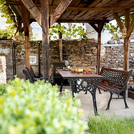 Seminarhaus Heim Retreat, Fachwerkhaus Von 1451, Yoga, Naturgarten Fuer 10 Personen * Ellenz-Poltersdorf