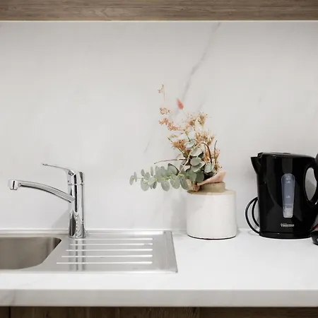 Seminarhaus Heim Retreat, Fachwerkhaus Von 1451, Yoga, Naturgarten Fuer 10 Personen Appartement Ellenz-Poltersdorf