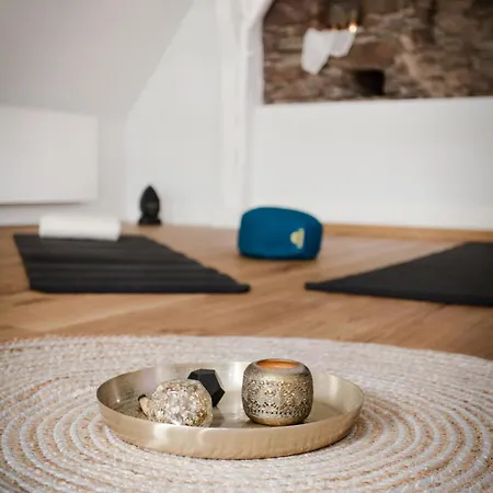アパート Seminarhaus Heim Retreat, Fachwerkhaus Von 1451, Yoga, Naturgarten Fuer 10 Personen *
