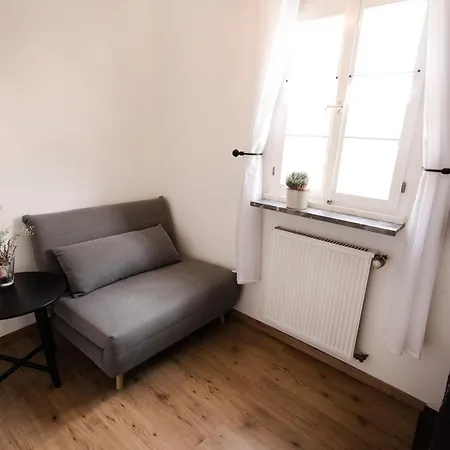 Seminarhaus Heim Retreat, Fachwerkhaus Von 1451, Yoga, Naturgarten Fuer 10 Personen Appartement Ellenz-Poltersdorf