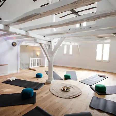 Seminarhaus Heim Retreat, Fachwerkhaus Von 1451, Yoga, Naturgarten Fuer 10 Personen Διαμέρισμα Ellenz-Poltersdorf