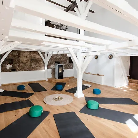 Διαμέρισμα Seminarhaus Heim Retreat, Fachwerkhaus Von 1451, Yoga, Naturgarten Fuer 10 Personen