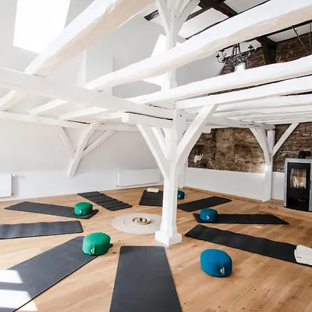 Seminarhaus Heim Retreat, Fachwerkhaus Von 1451, Yoga, Naturgarten Fuer 10 Personen