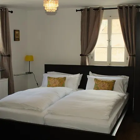Seminarhaus Heim Retreat, Fachwerkhaus Von 1451, Yoga, Naturgarten Fuer 10 Personen *