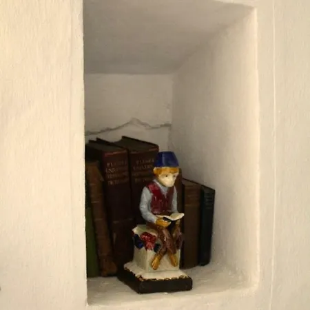 Zur Alten Weinkelter: Historic Timbered House With Bike Storage Apartment *