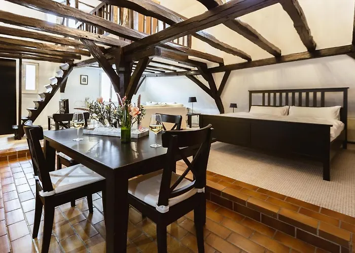 Seminarhaus Heim Retreat, Fachwerkhaus Von 1451, Yoga, Naturgarten Fuer 10 Personen 아파트