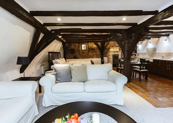 Seminarhaus Heim Retreat, Fachwerkhaus Von 1451, Yoga, Naturgarten Fuer 10 Personen