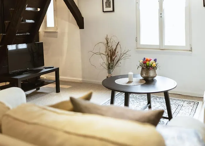 Seminarhaus Heim Retreat, Fachwerkhaus Von 1451, Yoga, Naturgarten Fuer 10 Personen *