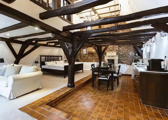 Seminarhaus Heim Retreat, Fachwerkhaus Von 1451, Yoga, Naturgarten Fuer 10 Personen * 엘렌츠폴터스도프