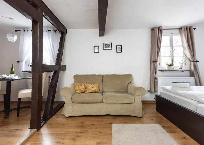 Seminarhaus Heim Retreat, Fachwerkhaus Von 1451, Yoga, Naturgarten Fuer 10 Personen 아파트