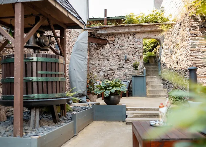 Appartement Seminarhaus Heim Retreat, Fachwerkhaus Von 1451, Yoga, Naturgarten Fuer 10 Personen