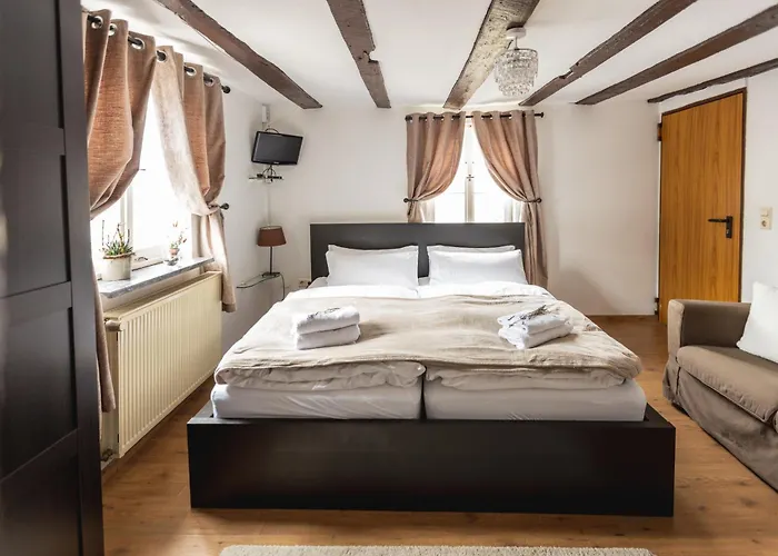 Seminarhaus Heim Retreat, Fachwerkhaus Von 1451, Yoga, Naturgarten Fuer 10 Personen