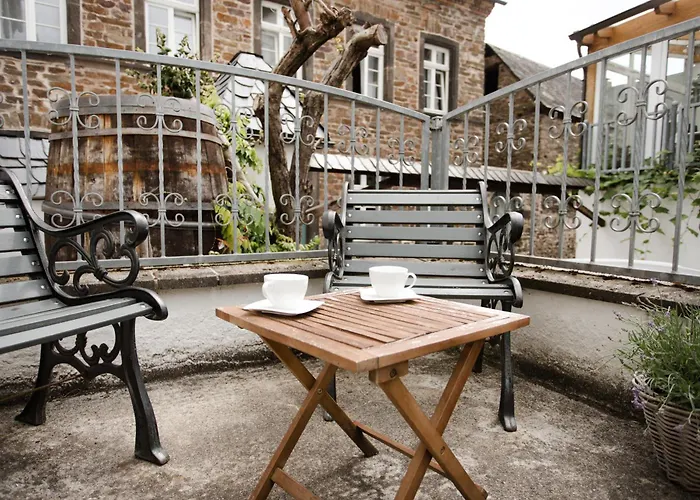 Seminarhaus Heim Retreat, Fachwerkhaus Von 1451, Yoga, Naturgarten Fuer 10 Personen Appartement