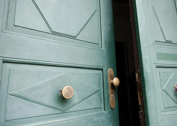 아파트 Seminarhaus Heim Retreat, Fachwerkhaus Von 1451, Yoga, Naturgarten Fuer 10 Personen