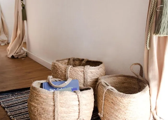 아파트 Seminarhaus Heim Retreat, Fachwerkhaus Von 1451, Yoga, Naturgarten Fuer 10 Personen *