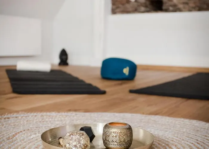 아파트 Seminarhaus Heim Retreat, Fachwerkhaus Von 1451, Yoga, Naturgarten Fuer 10 Personen *