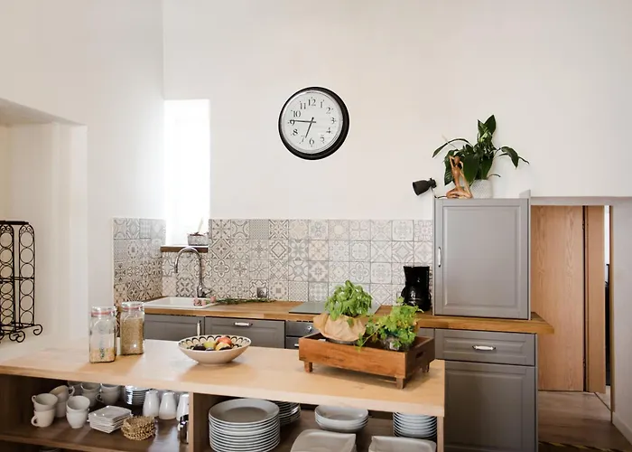 Appartement Seminarhaus Heim Retreat, Fachwerkhaus Von 1451, Yoga, Naturgarten Fuer 10 Personen Ellenz-Poltersdorf