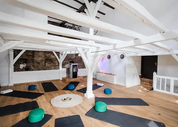 Seminarhaus Heim Retreat, Fachwerkhaus Von 1451, Yoga, Naturgarten Fuer 10 Personen * Ellenz-Poltersdorf